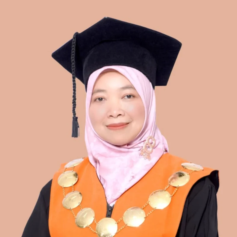 Fitri Marisa, S.Kom., M.Pd., Ph.D. - Dekan FSTI